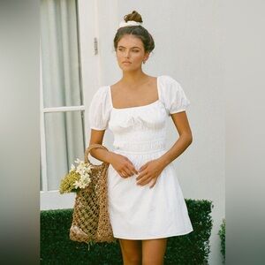 Elegant White Puff Sleeve Mini Dress